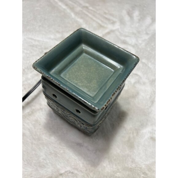Scentsy Ceramic Electric Wax Warmer - Picture 4 of 8